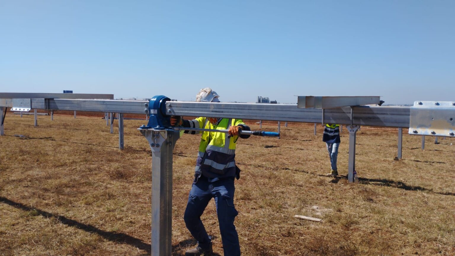 Caroyas Solar: Subcontratista de montaje de placas solares