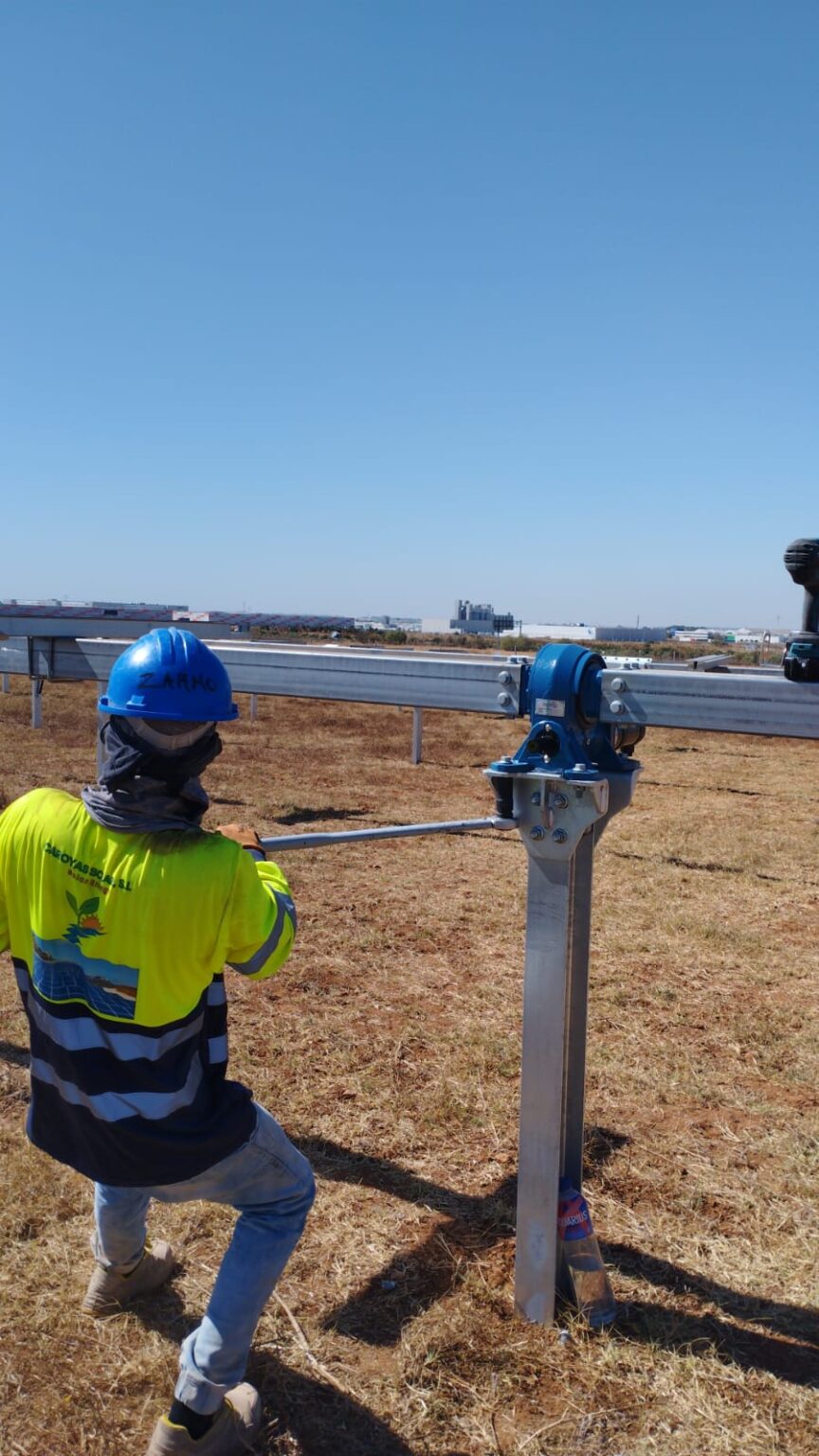 Caroyas Solar: Estructuras para autoconsumo solar en Zaragoza